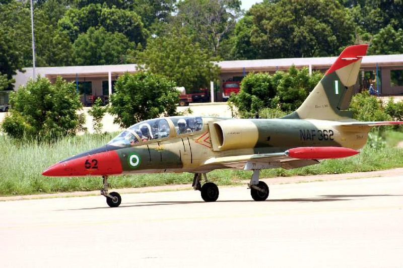 800px-Aero_L-39_Albatros_Nigerian_Air_Force.jpg